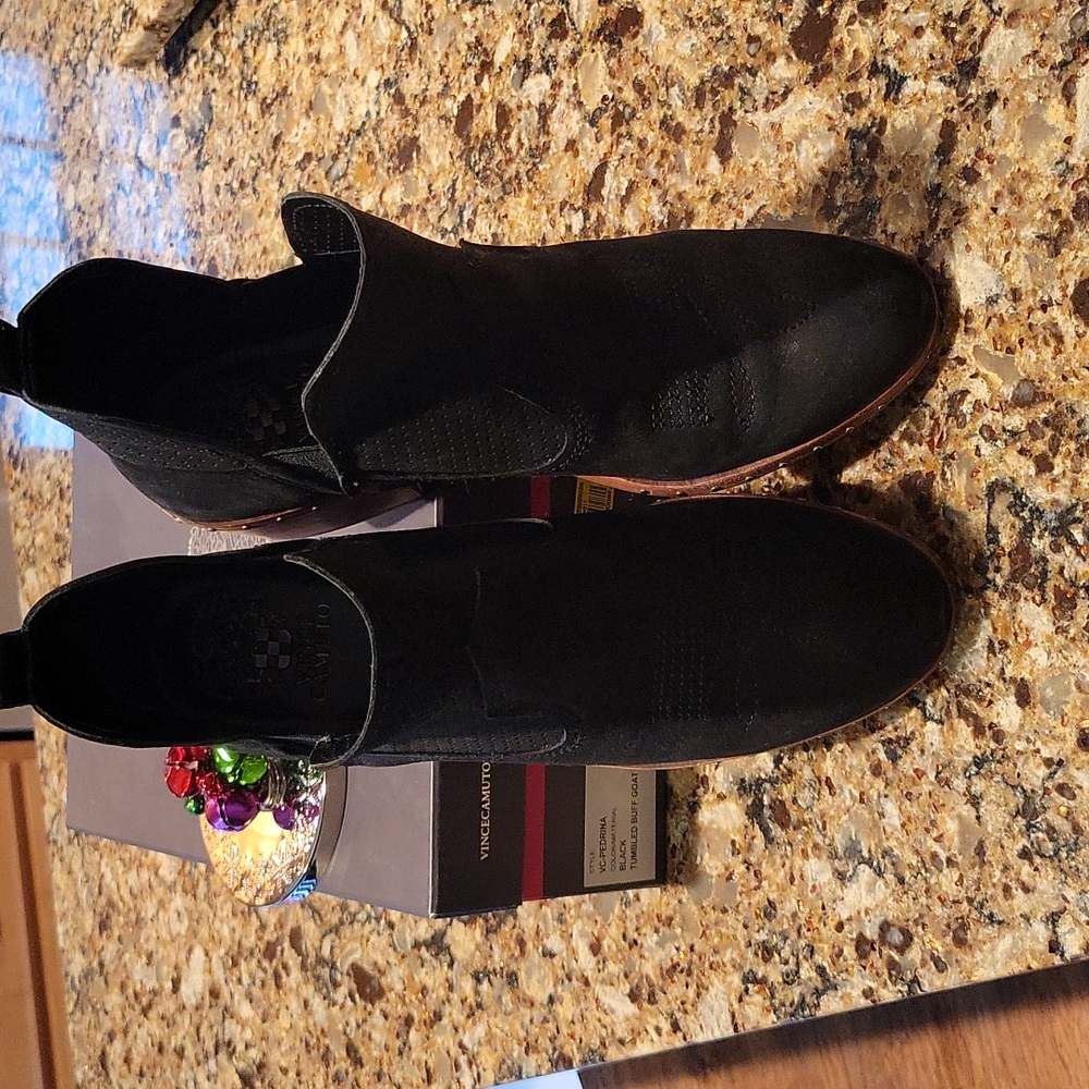 Vince Camuto Pedrina